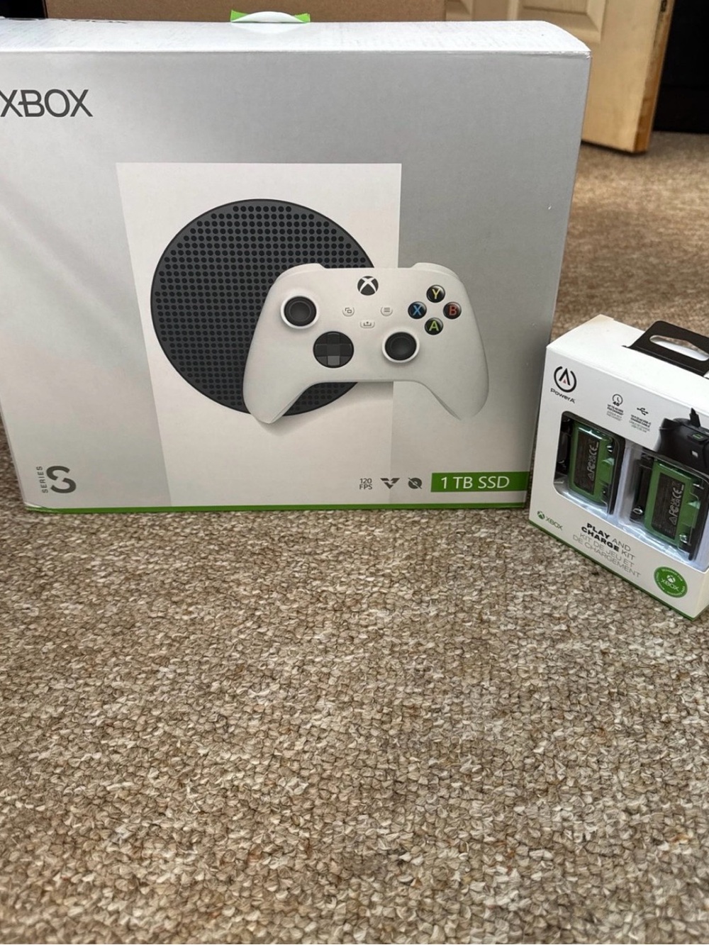 XBOX Series S 1TB SSD Console - White with Power A Play Charger